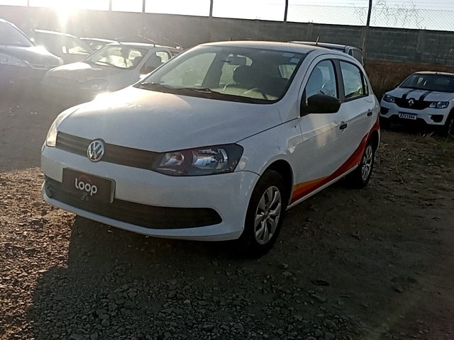 VW Gol TL MB S 2014/2015 com motor não funcionando e lataria amassada