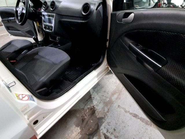 Vehicle_photo_9