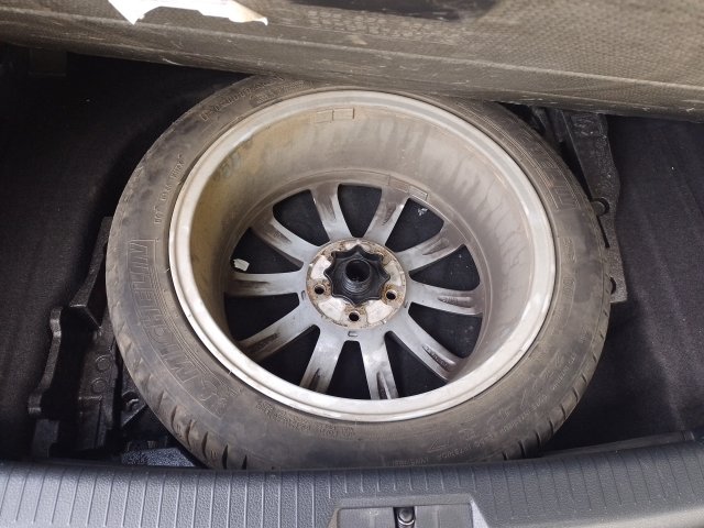 Vehicle_photo_17