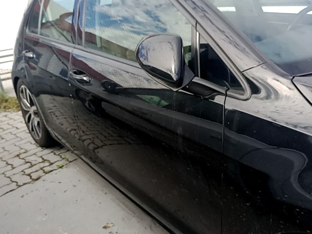 Vehicle_photo_10