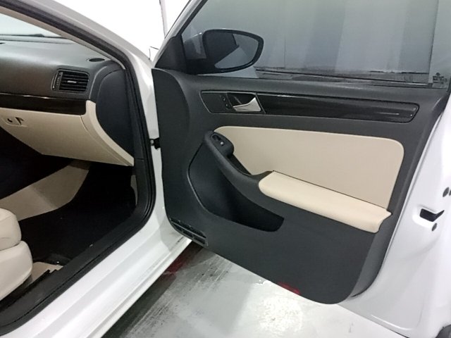 Vehicle_photo_9