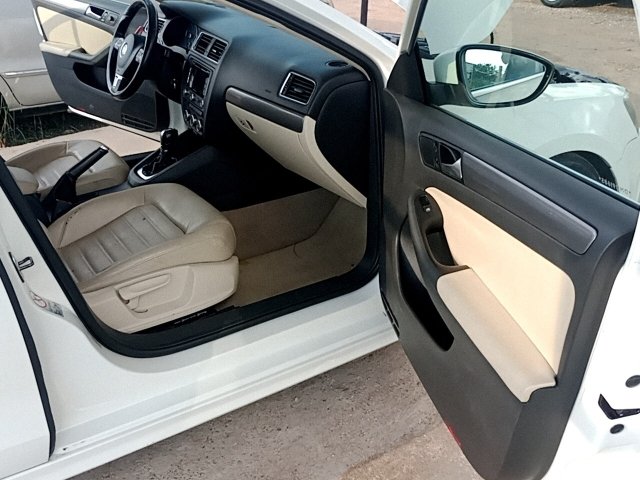 Vehicle_photo_9