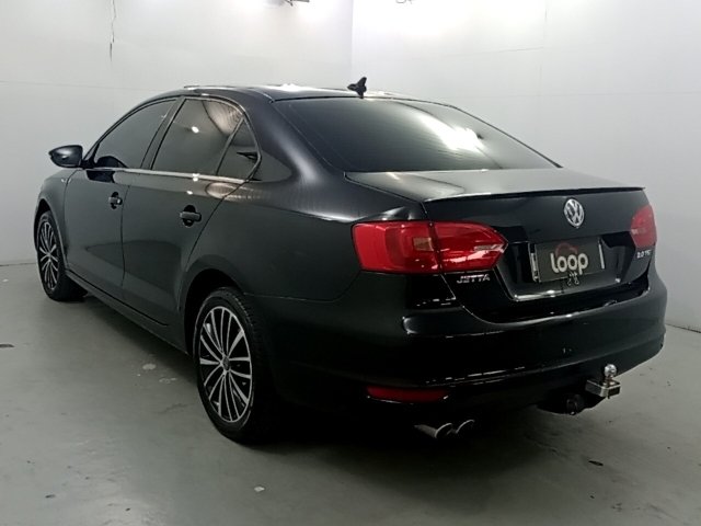 VW JETTA 2.0T Traseira Motorista