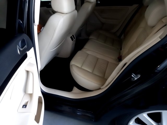 Vehicle_photo_10