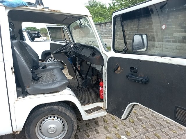 Vehicle_photo_9