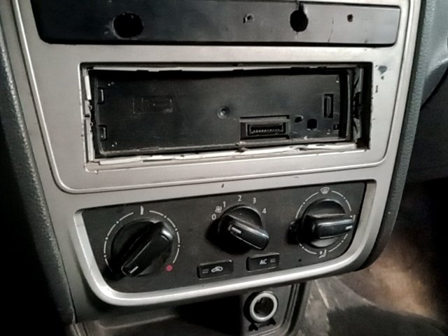 Vehicle_photo_16