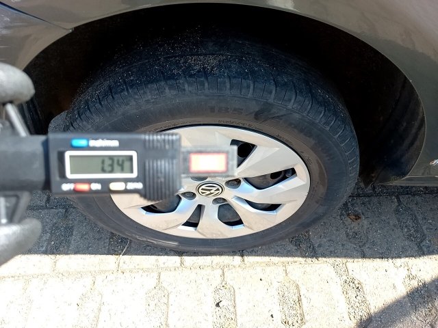 Vehicle_photo_16