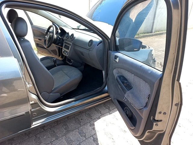 Vehicle_photo_9