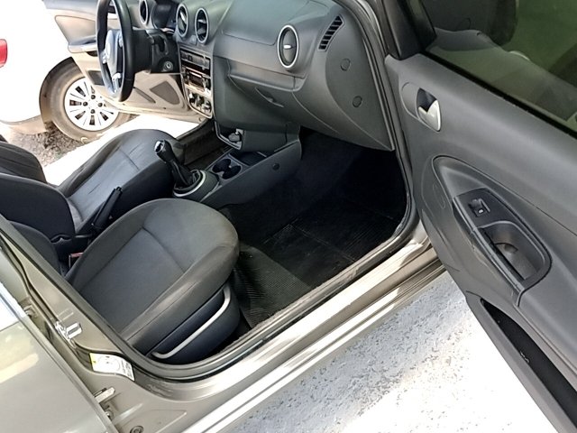 Vehicle_photo_9