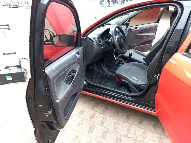 Vehicle_photo_8