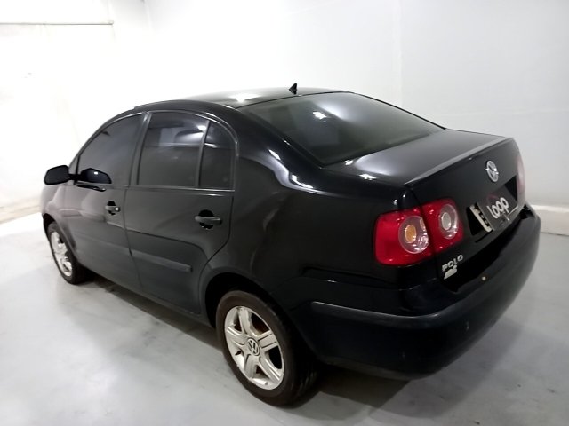 VOLKSWAGEN POLO SEDAN 1.6 MI 8V FLEX 4P MANUAL - Loop Revenda