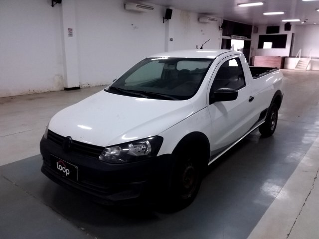 VW Saveiro CS ST MB 2014/2015 com lataria e interior avariados
