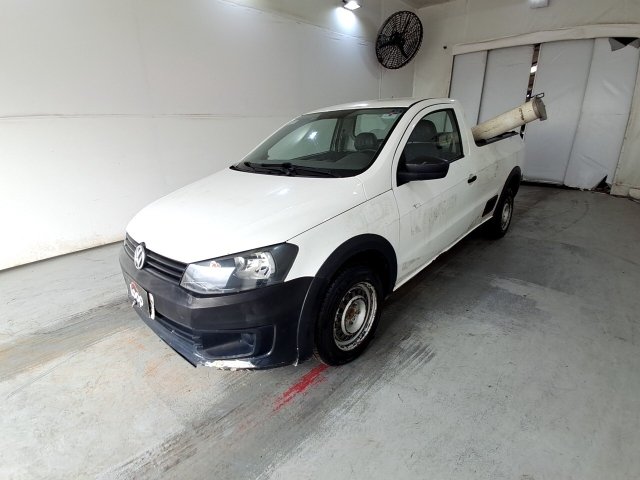 VW Saveiro CS ST MB 2015 Conservada com avarias e não funcionando