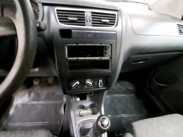 Vehicle_photo_14
