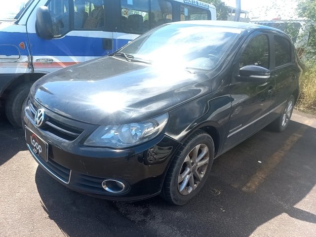 VW VOYAGE 1.6 COMFORTL Frente Motorista