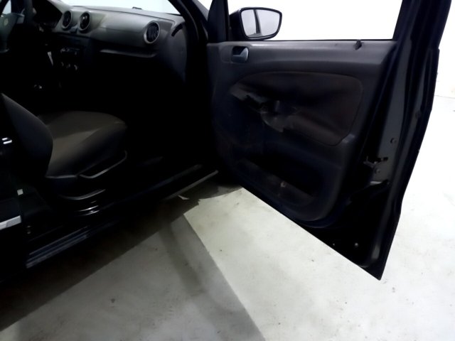 Vehicle_photo_9