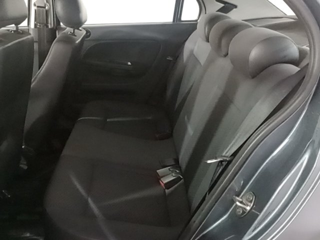 Vehicle_photo_10