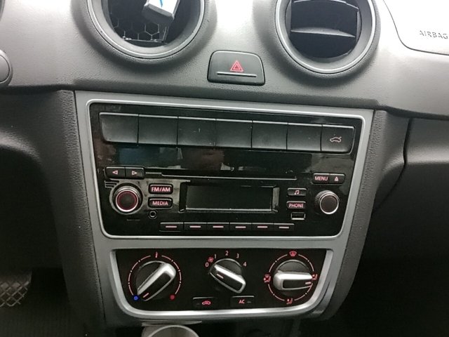 Vehicle_photo_6
