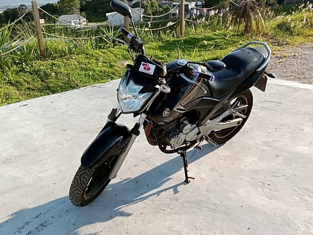YAMAHA FAZER YS250 Frente Motorista