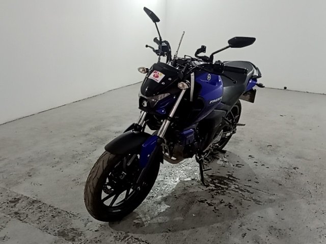 YAMAHA FZ15 FAZER ABS Frente Motorista