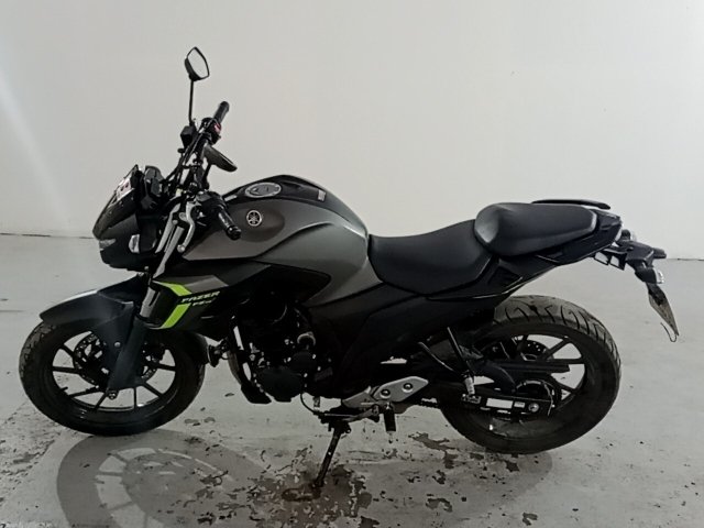 Vehicle_photo_8