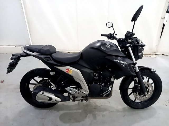 Vehicle_photo_9