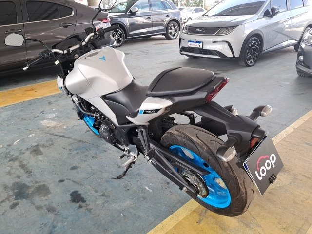 Vehicle_photo_3