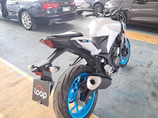 Vehicle_photo_4