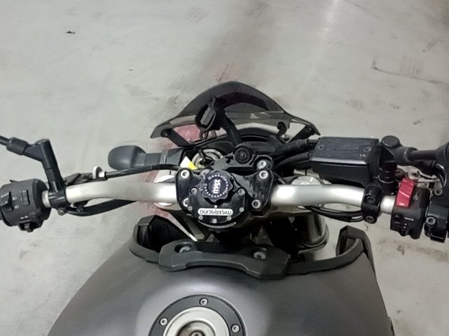 Vehicle_photo_6