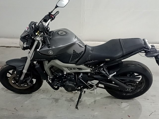 Vehicle_photo_9