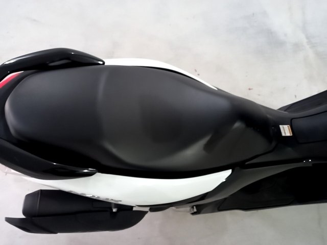 Vehicle_photo_10