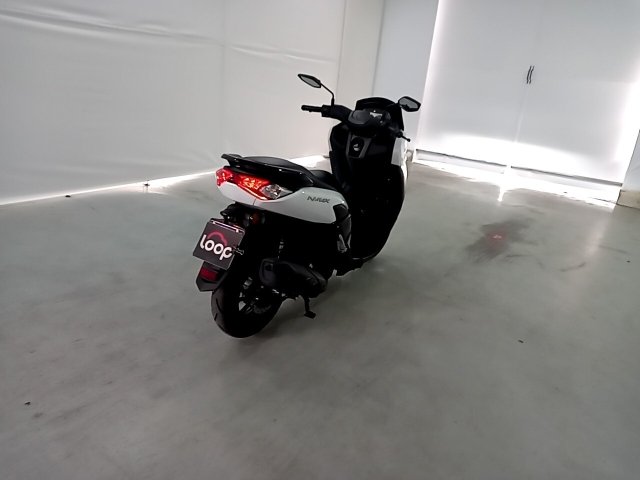 Vehicle_photo_4