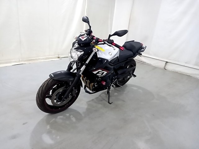 YAMAHA XJ6 N ABS Frente Motorista