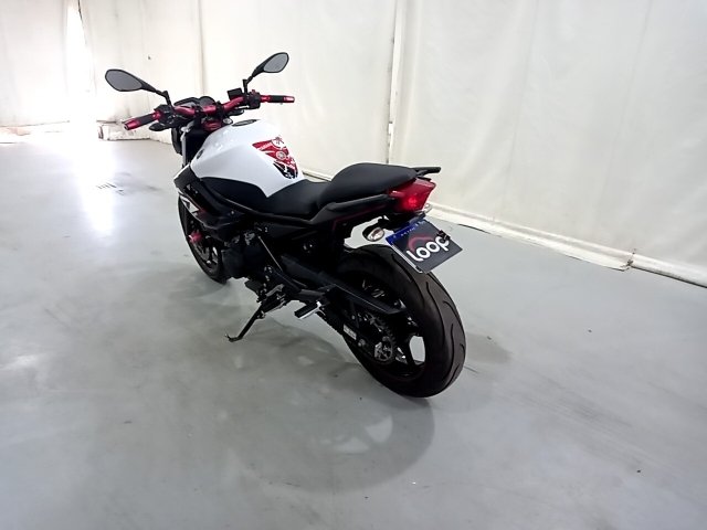 YAMAHA XJ6 N ABS Traseira Motorista