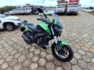 BAJAJ DOMINAR 400  Frente Passageiro