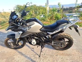 BMW G310 GS Porta e interior motorista