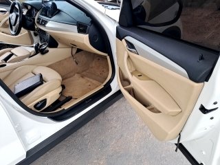 BMW X1 SDRIVE1.8I VL31 Porta e interior passageiro