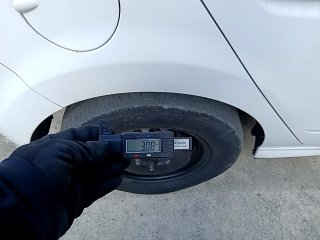 CHEV ONIX JOY Pneu traseiro dir.