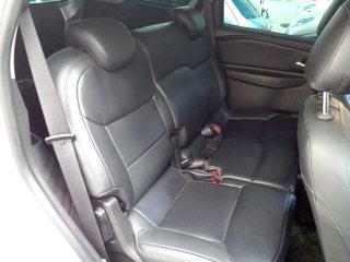 CHEV SPIN 1.8L AT ACT 1.8 4p Bancos traseiros