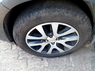 CHEV SPIN 1.8L AT ACT 1.8 4p Pneu dianteiro esq.