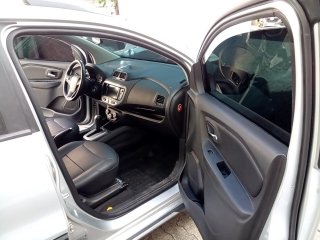 CHEV SPIN 1.8L AT ACT 1.8 4p Porta e interior passageiro