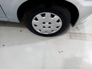 CHEVROLET CELTA 1.0L LT Pneu dianteiro dir.