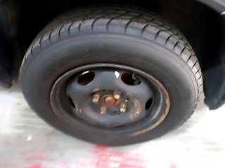 CHEVROLET CLASSIC LS Pneu dianteiro dir.