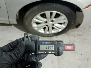 CHEVROLET COBALT 18A LTZ Pneu dianteiro dir.