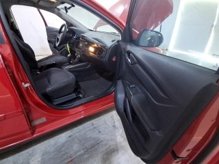 CHEVROLET ONIX 1.4AT LTZ Porta e interior passageiro