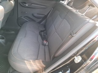 CHEVROLET ONIX 1.4MT LT Bancos traseiros