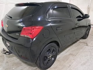 CHEVROLET ONIX 1.4MT LTZ Traseira Passageiro