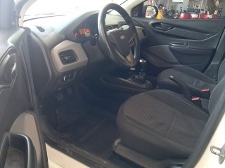 CHEVROLET ONIX 10MT JOYE Porta e interior motorista