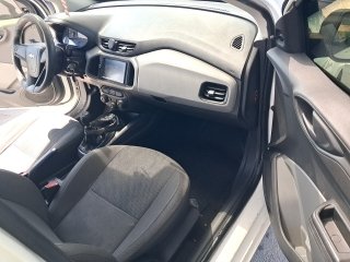 CHEVROLET ONIX 10MT JOYE Porta e interior passageiro