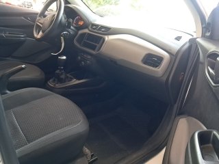 CHEVROLET ONIX 10MT JOYE Porta e interior passageiro